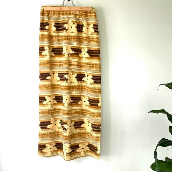 LOFT Ann Taylor maxi skirt in ๐ฏ silk - Picture 4 of 8